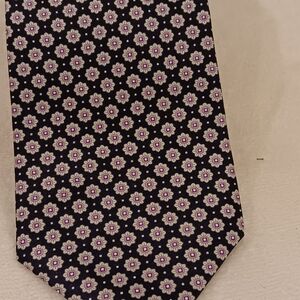 Vtg Stafford Tailored Culture 100% Silk Floral Tie